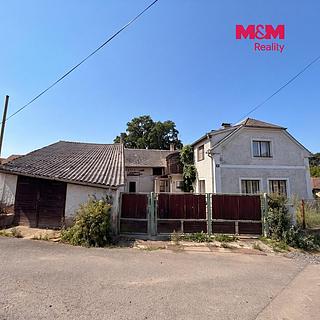Prodej rodinného domu 230 m&sup2; Tochovice