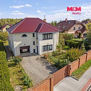 Prodej rodinného domu 210 m&sup2; Svárov