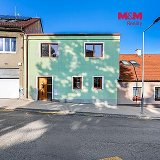 Prodej rodinného domu 140 m&sup2; Přeštice