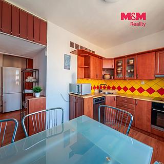 Pronájem bytu 2+1 53 m&sup2; Sokolov