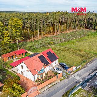 Prodej rodinného domu 232 m&sup2; Úvaly