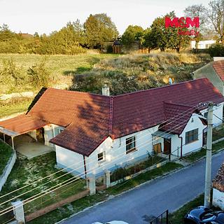 Prodej rodinného domu 100 m&sup2; Častohostice