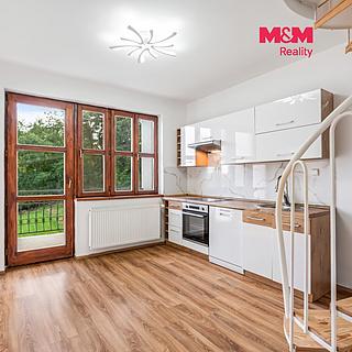 Pronájem bytu 2+kk 58 m&sup2; Chlumec