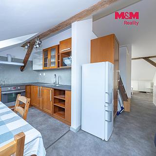 Pronájem bytu 2+1 43 m&sup2; Pečky