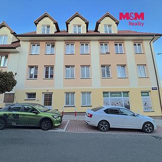 Pronájem bytu 2+kk 58 m&sup2; Kladno
