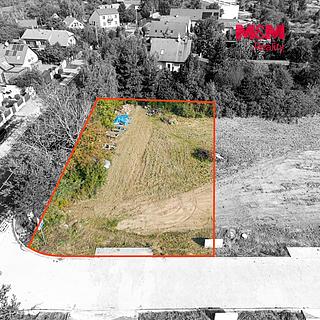 Prodej stavební parcely 823 m&sup2; Dobřenice