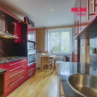 Prodej bytu 4+1 97 m&sup2; Sokolov