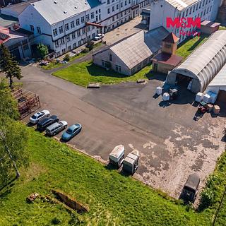 Pronájem komerčního pozemku 700 m&sup2; Jílové