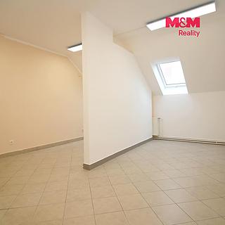 Pronájem obchodu 24 m&sup2; Chlumec nad Cidlinou