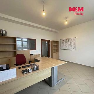 Pronájem obchodu 40 m&sup2; Kostelec nad Labem