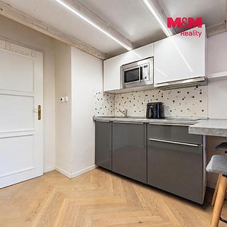 Prodej bytu 1+kk, garsoniery 23 m&sup2; Praha