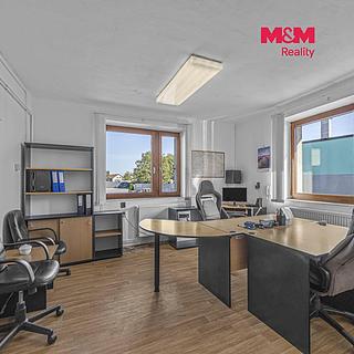 Pronájem výrobního objektu 145 m&sup2; Hradec Králové