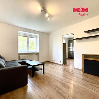 Pronájem bytu 1+1 29 m&sup2; Kladno
