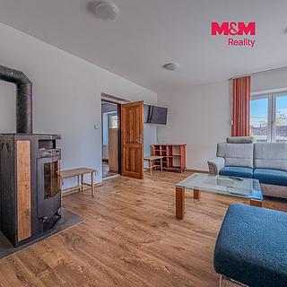 Pronájem bytu 4+kk 70 m&sup2; Úštěk