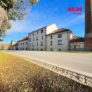 Pronájem bytu 2+kk 46 m&sup2; Řevničov