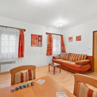 Prodej bytu 2+kk 41 m² Poniklá