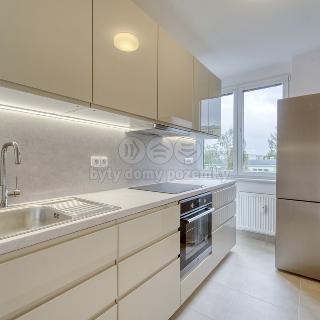 Pronájem bytu 3+1 67 m² Klatovy, Pod Hůrkou