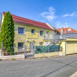 Prodej rodinného domu 96 m² Klecany, Na vršku