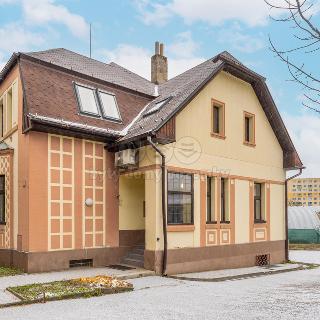 Pronájem kanceláře 120 m² Kladno, Petra Bezruče