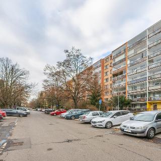 Prodej bytu 3+kk 60 m² Praha, Veltruská