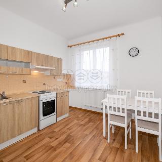 Pronájem bytu 2+1 48 m² Janovice nad Úhlavou, Harantova