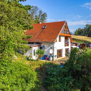 Prodej rodinného domu 371 m² Ústí nad Labem, Solní stezka