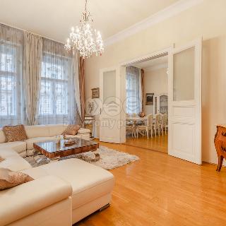 Prodej bytu 4+kk 112 m² Praha, Mělnická