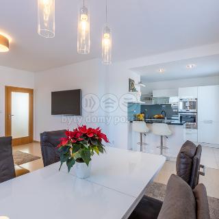 Prodej bytu 4+kk 110 m² Praha, Májovková