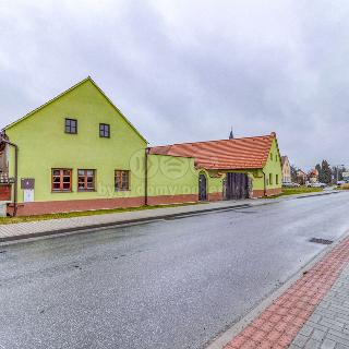 Prodej rodinného domu 218 m² Roudné, Roudenská