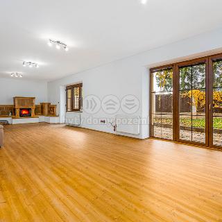 Prodej rodinného domu 242 m² Ořech, Zbuzanská