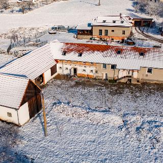 Prodej rodinného domu 180 m² Žárovná