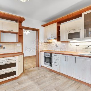 Prodej bytu 3+1 66 m² Liberec, Nezvalova