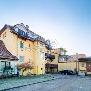 Prodej bytu 1+kk a garsoniéry 85 m² Uherské Hradiště, Pivovarská