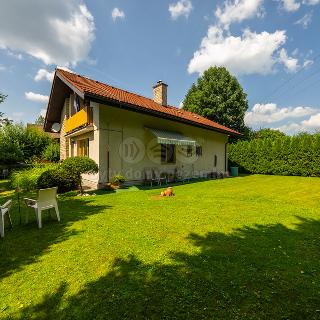 Prodej rodinného domu 280 m² Rožnov pod Radhoštěm, Karlova