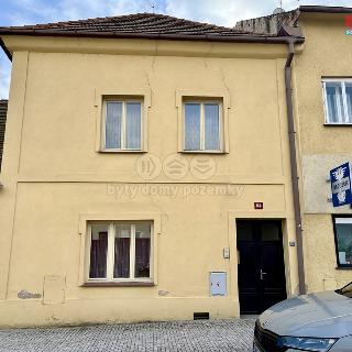 Prodej rodinného domu 214 m² Louny, Česká