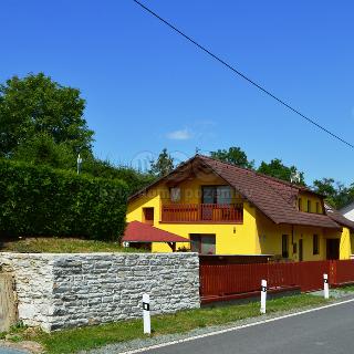 Pronájem bytu 1+kk a garsoniéry 15 m² Voděrady