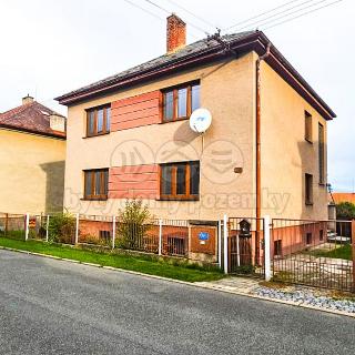 Prodej rodinného domu 143 m² Ostřešany