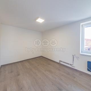 Pronájem bytu 1+1 20 m² Bolatice, Náplatková