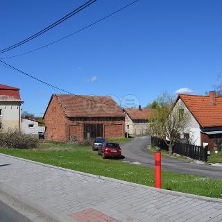 Prodej komerčního pozemku 862 m² Chrast