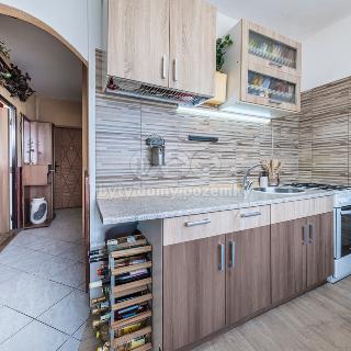 Prodej bytu 2+1 53 m² Chomutov, Cihlářská