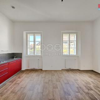 Pronájem bytu 1+kk, garsoniery 33 m² Studeněves