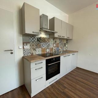 Pronájem bytu 2+kk 40 m² Jílové, Mírové nám.