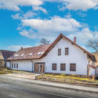 Pronájem rodinného domu 149 m² Kralupy nad Vltavou, Pražská