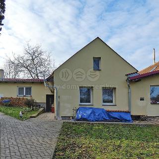 Prodej rodinného domu 184 m² Červené Pečky, Dobešovice