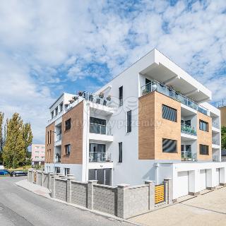 Prodej bytu 1+kk a garsoniéry 47 m² Říčany, Verdunská