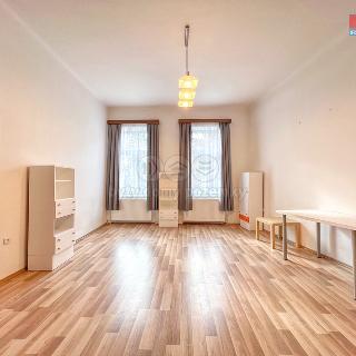 Pronájem bytu 2+1 76 m² Poděbrady, Husova