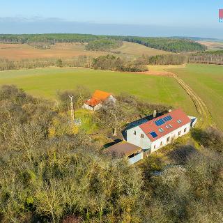 Prodej výrobního objektu 298 m² Jedomělice