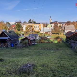 Prodej stavební parcely Dvorce