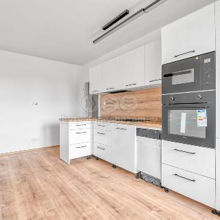 Prodej bytu 3+1 64 m² Karviná, V Aleji