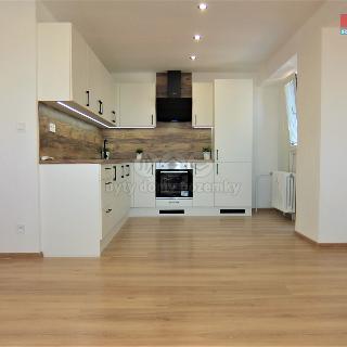 Prodej bytu 3+1 59 m² Ostrava, Výškovická